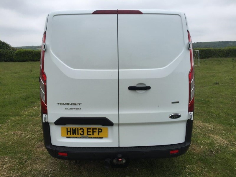 FORD TRANSIT CUSTOM 125PS (4) Bartletts Service Station Isle of Wight